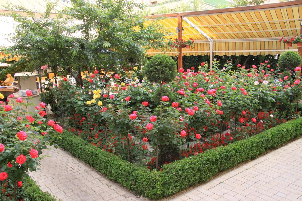 Marshal Hotel Bucarest Exterior foto